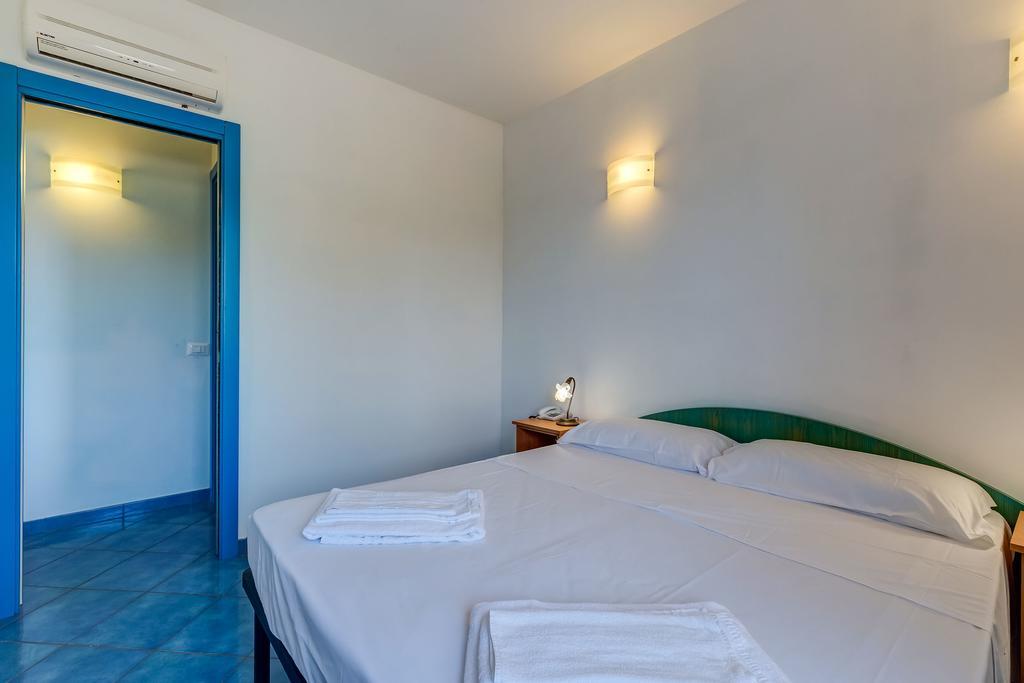 Terra Felice Aparthotel San Felice Circeo Esterno foto
