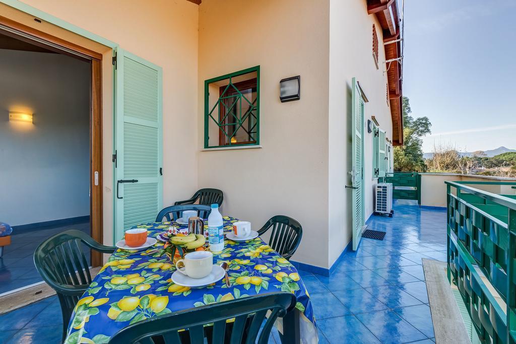 Terra Felice Aparthotel San Felice Circeo Esterno foto