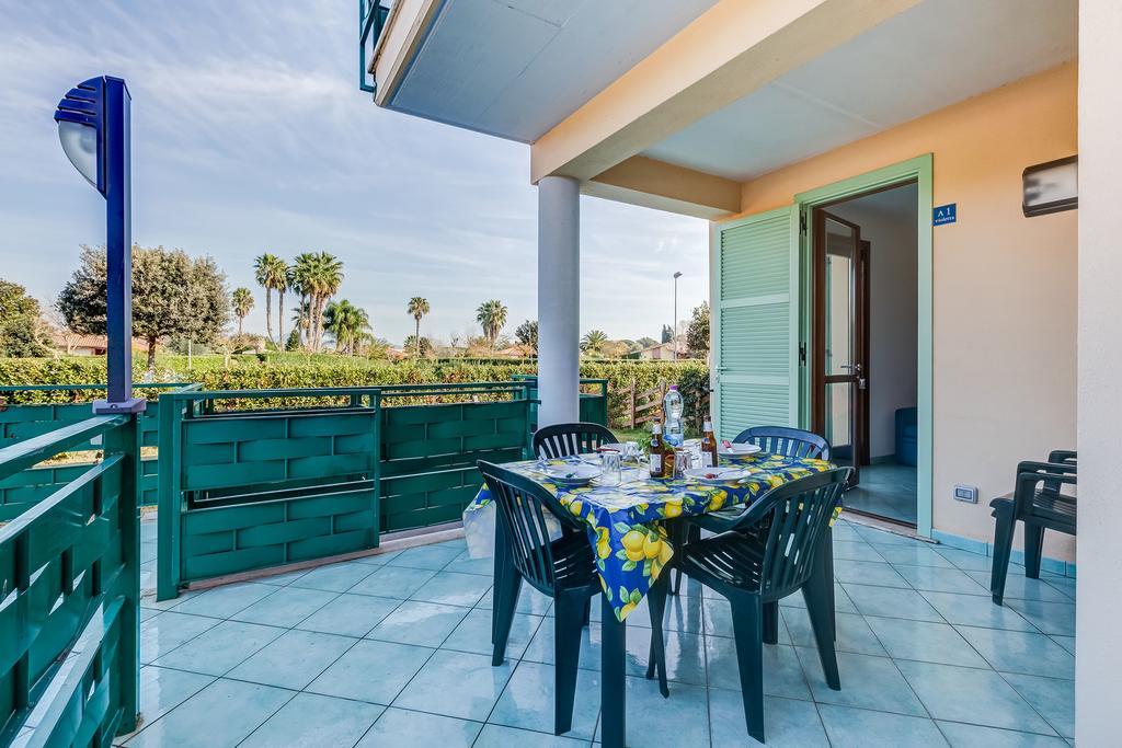 Terra Felice Aparthotel San Felice Circeo Esterno foto