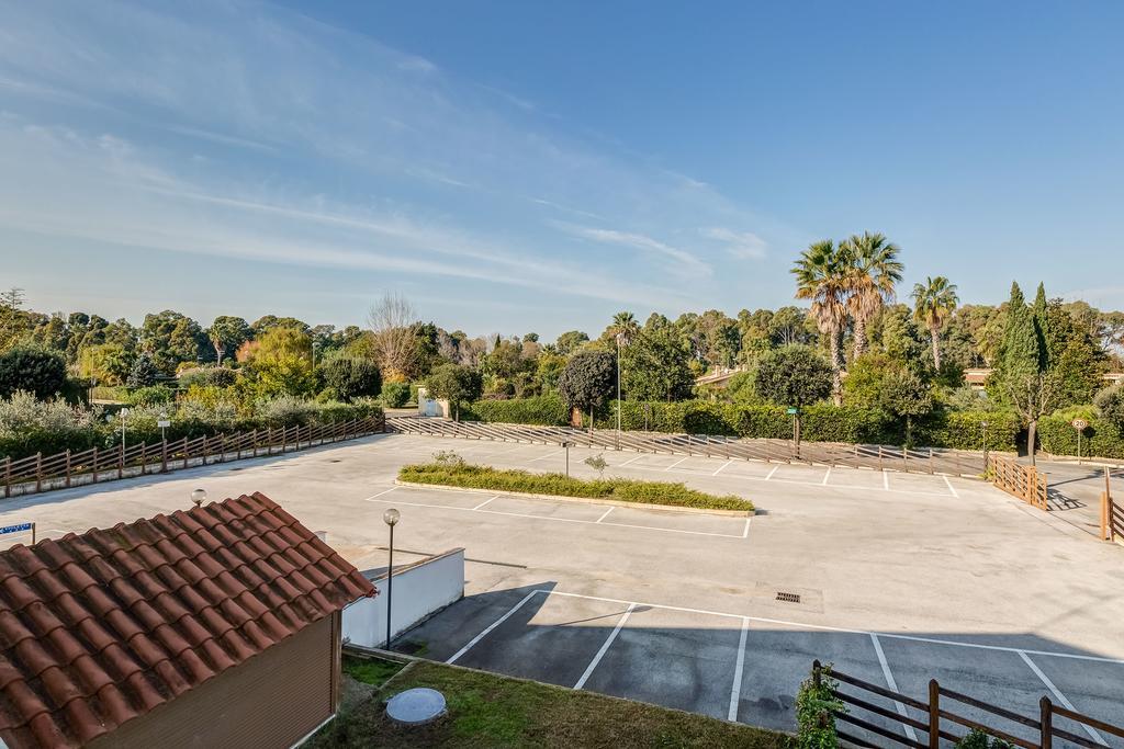 Terra Felice Aparthotel San Felice Circeo Esterno foto