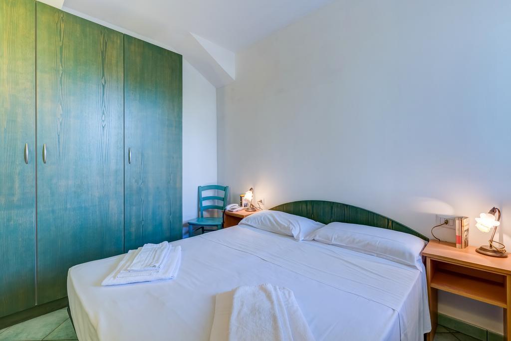 Terra Felice Aparthotel San Felice Circeo Camera foto